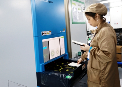 High and low temperature alternating test chamber